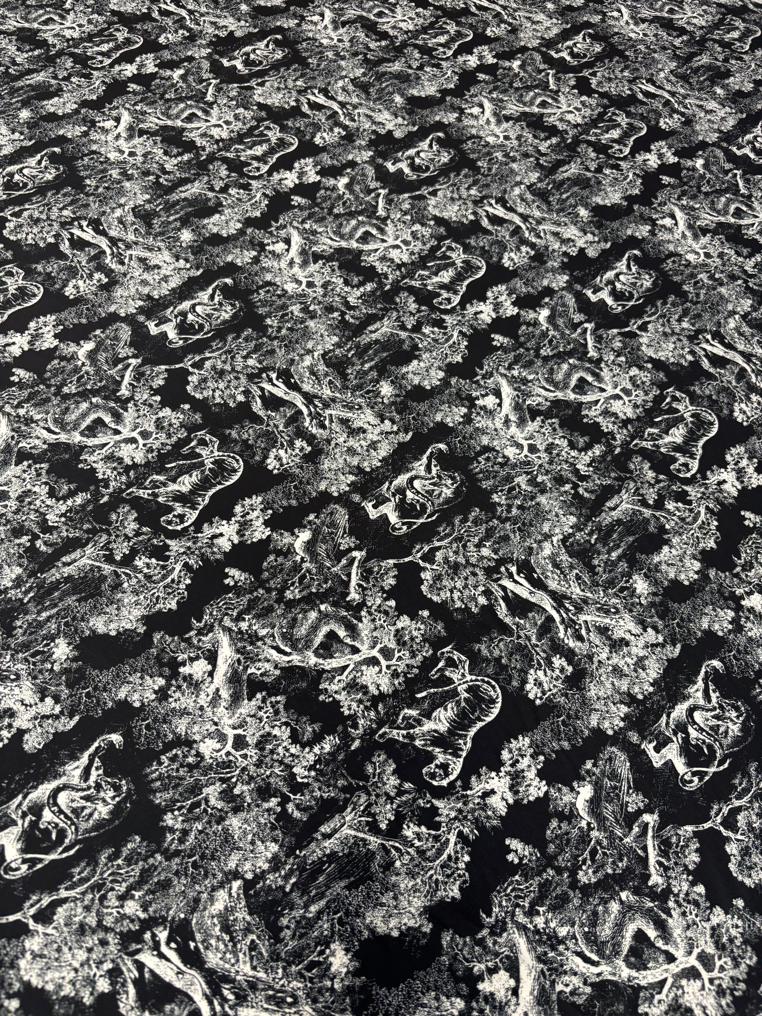 قماش ساتان أبيض وأسود بالمتر – Toile de Jouy Scenic