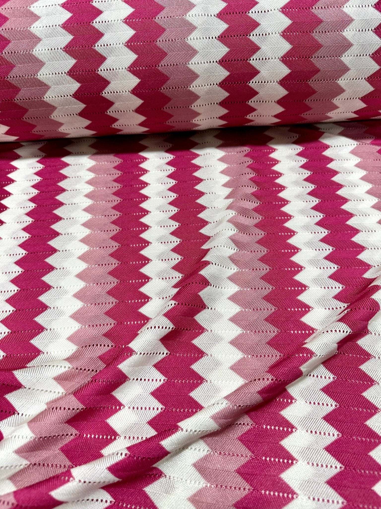 Pink and white luxury zigzag knit jersey fabric with chevron pattern, 150 cm wide, ideal for fashion garments